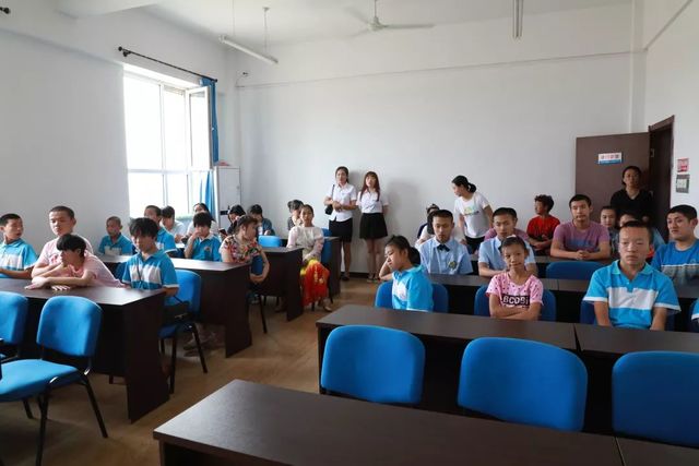 乾港關(guān)愛(ài)兒童